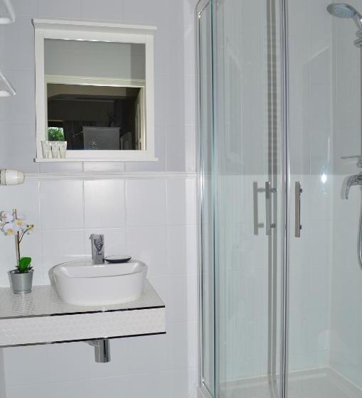 Szafirowy Dwór Hotel & Restauracja