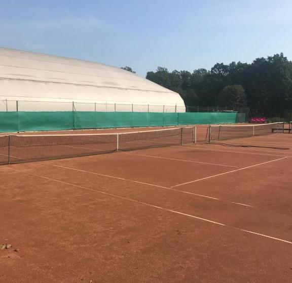 Szafirowy Dwór Hotel & Restauracja