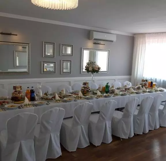 Hotelli Restauracja Venus