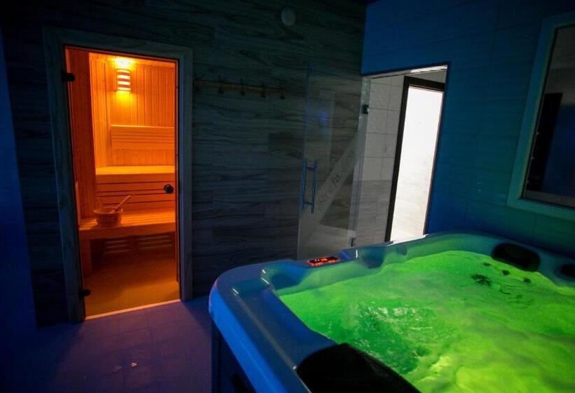 酒店 Rezydencja Mazury Spa & Lake