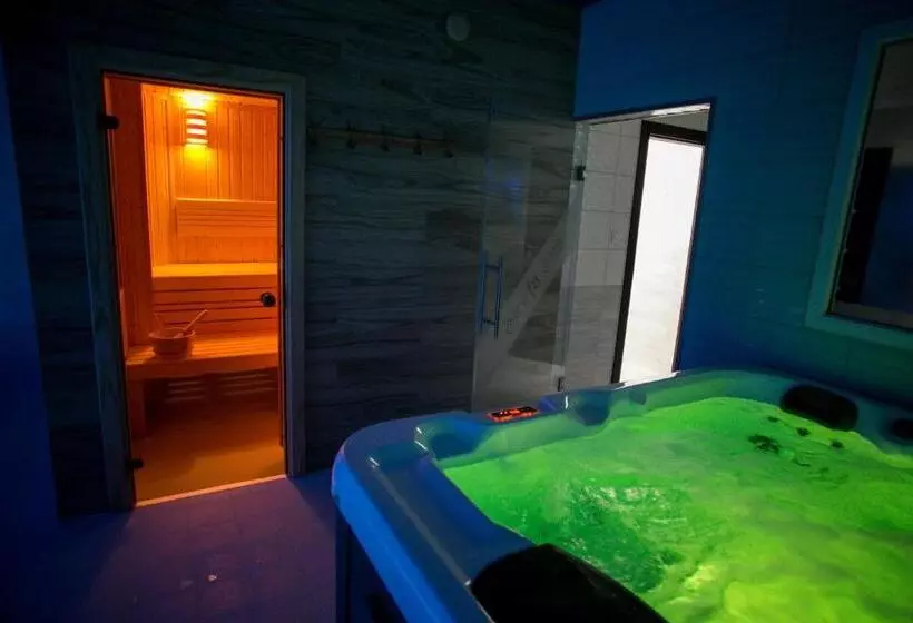 هتل Rezydencja Mazury Spa & Lake