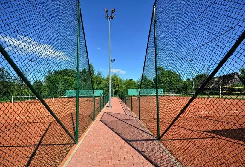 ホテル żubrówka Spa & Wellness