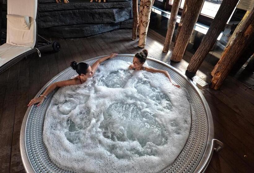 Hotel żubrówka Spa & Wellness