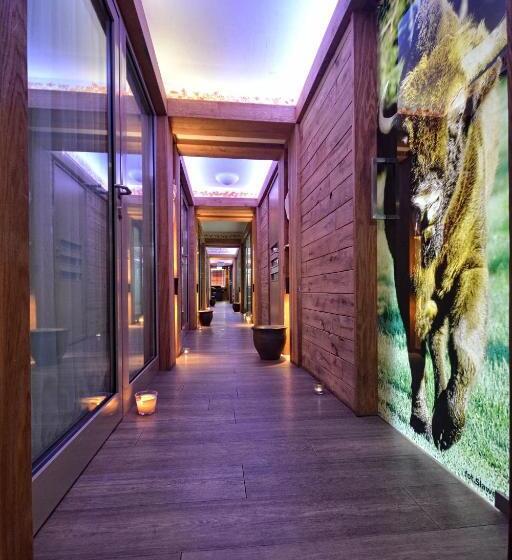 Hotel żubrówka Spa & Wellness