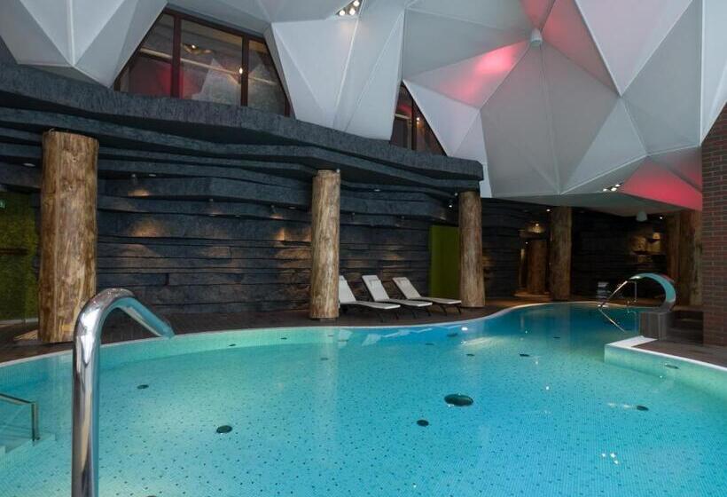 Hotel żubrówka Spa & Wellness