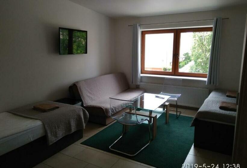 بنسيون Eleven Pokoje