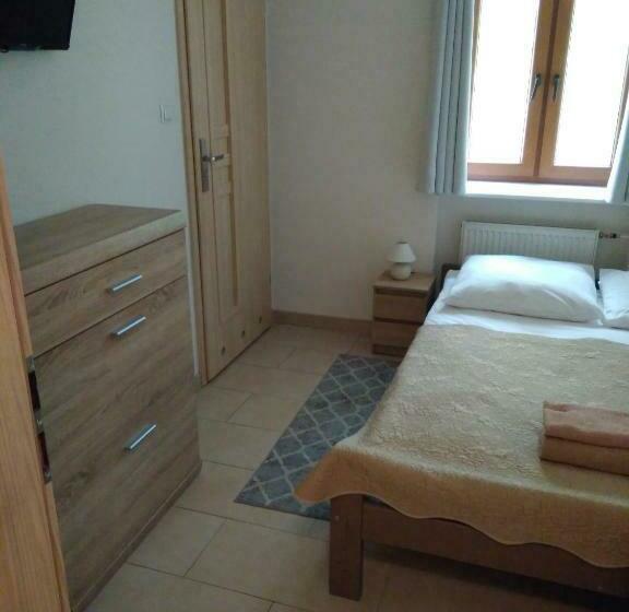 بنسيون Eleven Pokoje