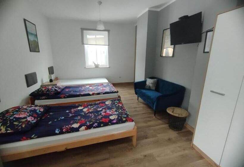 פנסיון Kwatery U Jarka Z Ogrodem I Parkingiem