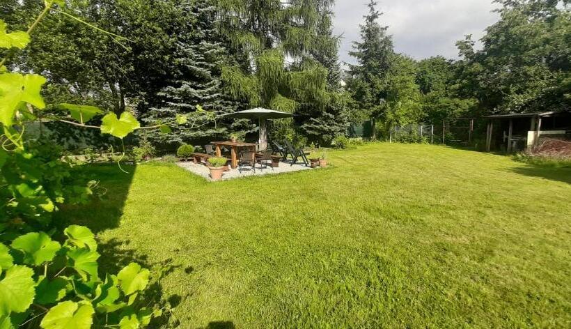 פנסיון Kwatery U Jarka Z Ogrodem I Parkingiem