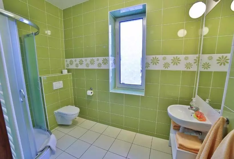 Majatalo Parkowy Dworek