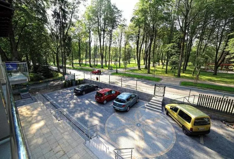 Majatalo Parkowy Dworek