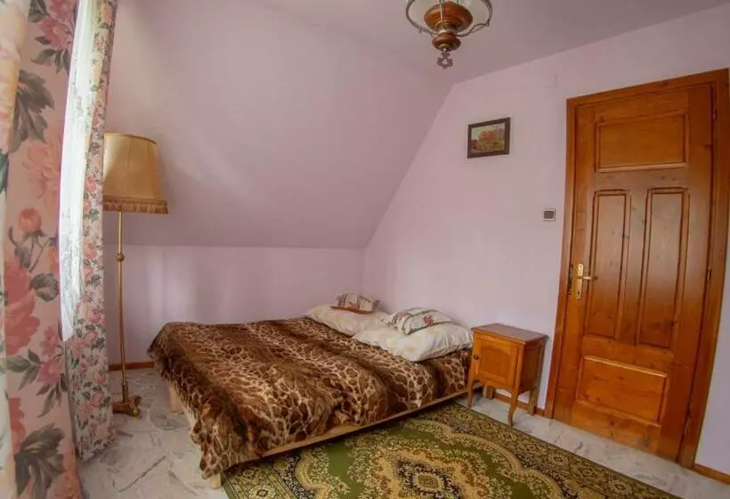 Majatalo Willa Cicha Woda