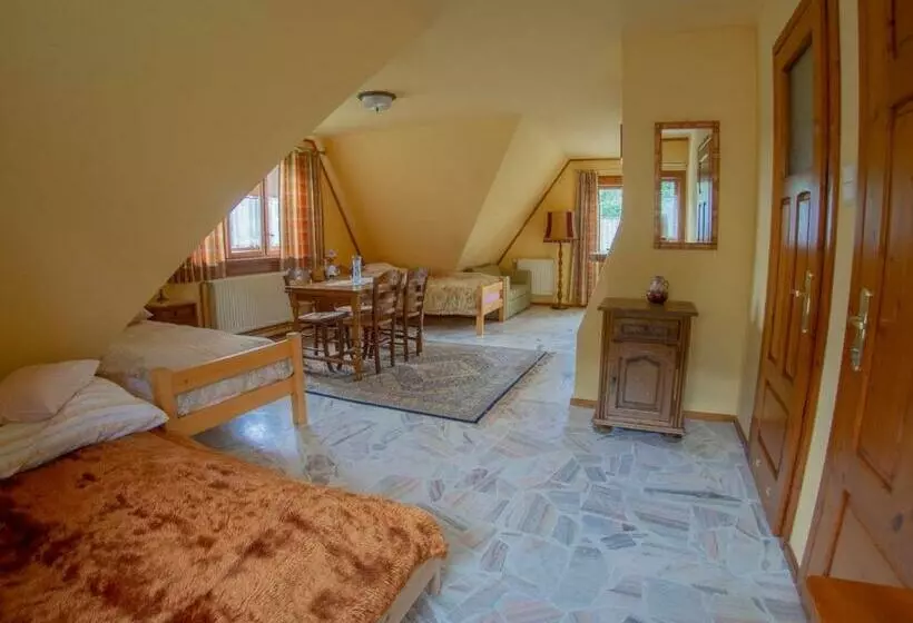 Majatalo Willa Cicha Woda