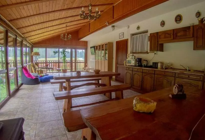 Majatalo Willa Cicha Woda