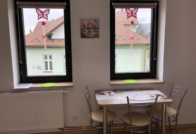 پانسیون Willa Zuzanna, Wcześniej Willa Italia