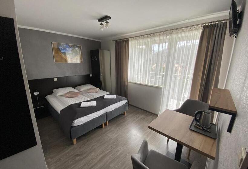 پانسیون Willa Luiza