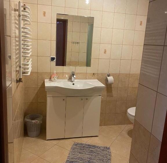 پانسیون Willa Mona