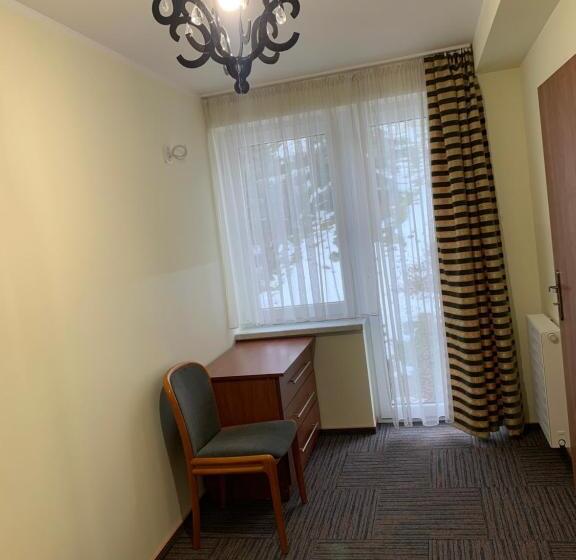 پانسیون Willa Mona