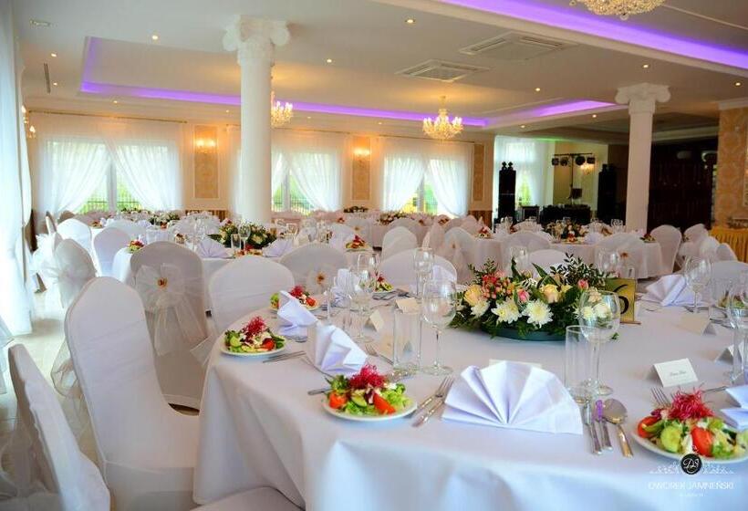 Resort Dworek Jamneński