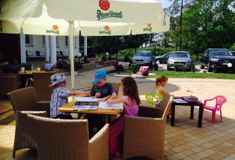 Resort Dworek Jamneński