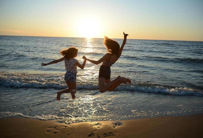 Resort Dworek Jamneński