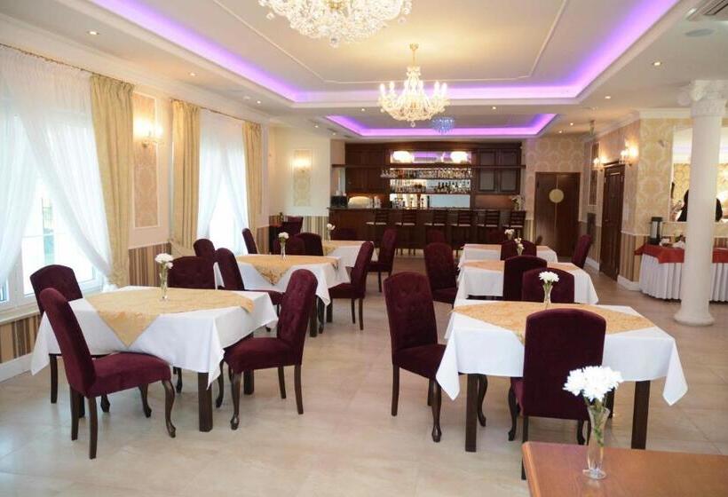 Resort Dworek Jamneński