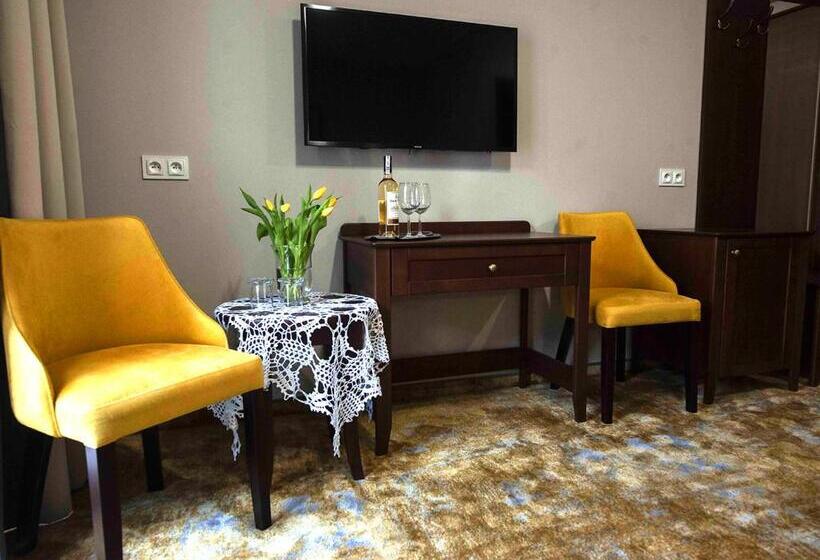 Resort Dworek Jamneński