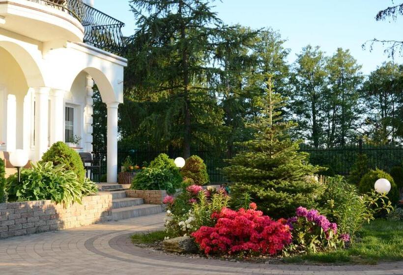 Resort Dworek Jamneński