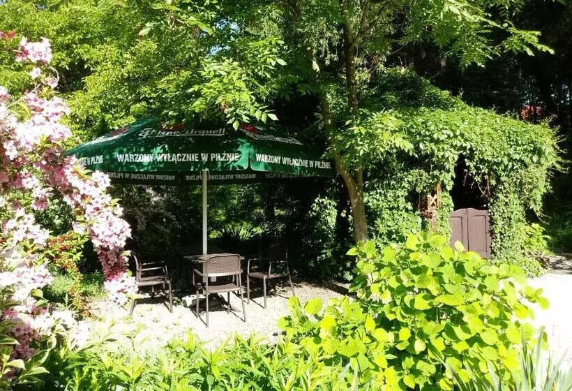 リゾートホテル Dworek Peszków