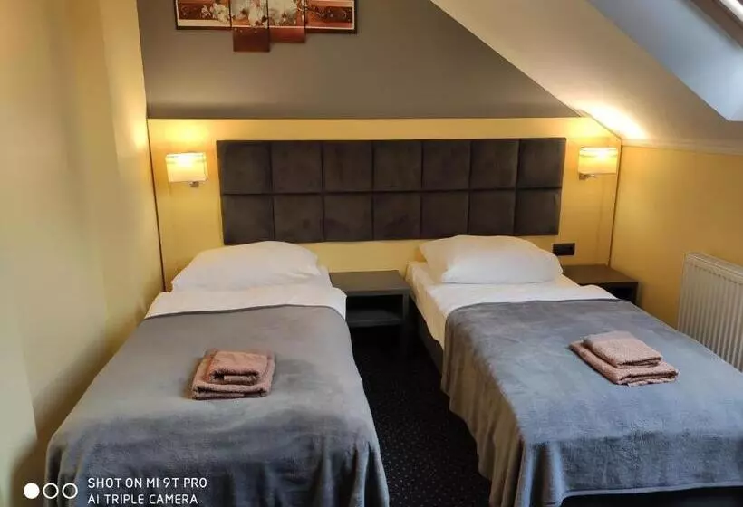 リゾートホテル Dworek Peszków