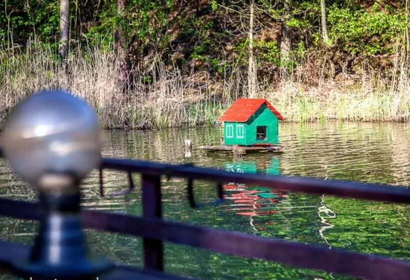 Zajazd U Beaty I Violetty