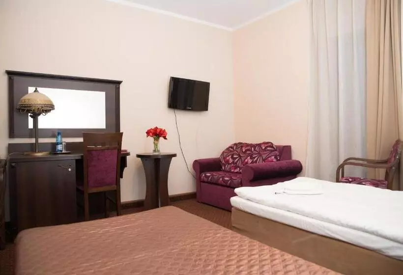 Zajazd U Beaty I Violetty