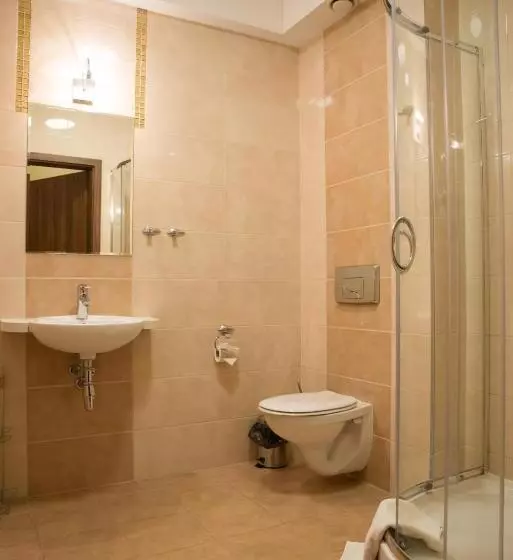 Zajazd U Beaty I Violetty