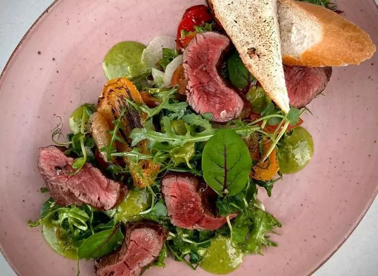 Aamiaismajoitus (B&B) Apartamenty Mesa Grill Restaurant Cafe