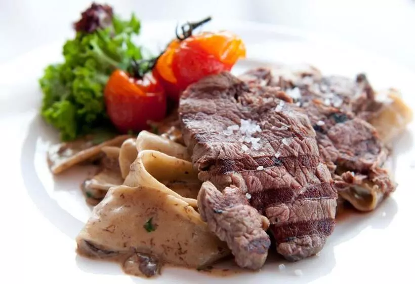 Aamiaismajoitus (B&B) Apartamenty Mesa Grill Restaurant Cafe