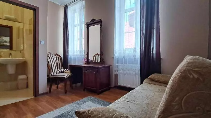 Aamiaismajoitus (B&B) Gościniec & Spa Darłowo