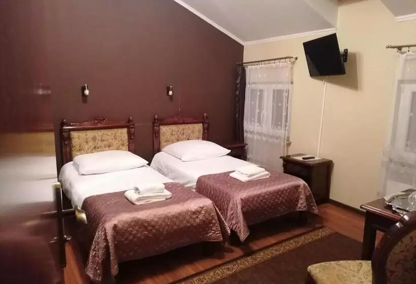 Aamiaismajoitus (B&B) Gościniec & Spa Darłowo