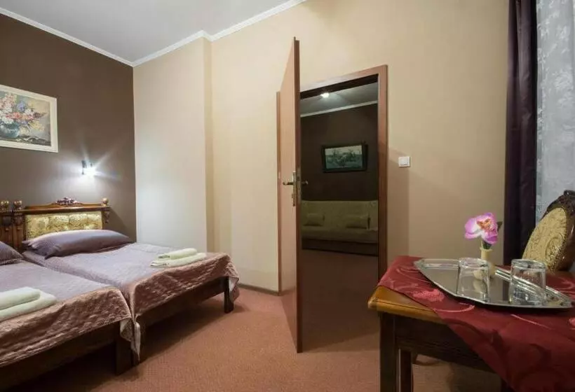 Aamiaismajoitus (B&B) Gościniec & Spa Darłowo