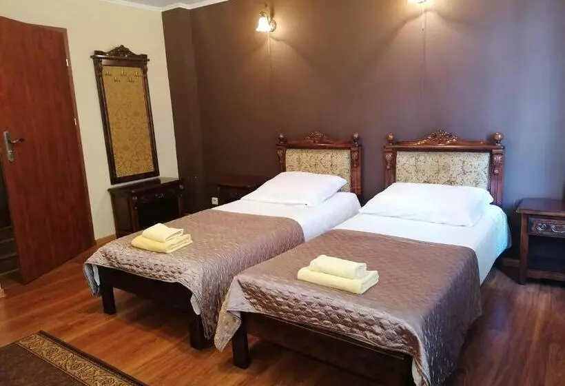 Aamiaismajoitus (B&B) Gościniec & Spa Darłowo