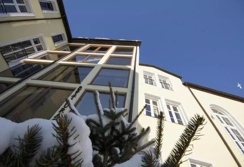 Aamiaismajoitus (B&B) Gościniec & Spa Darłowo