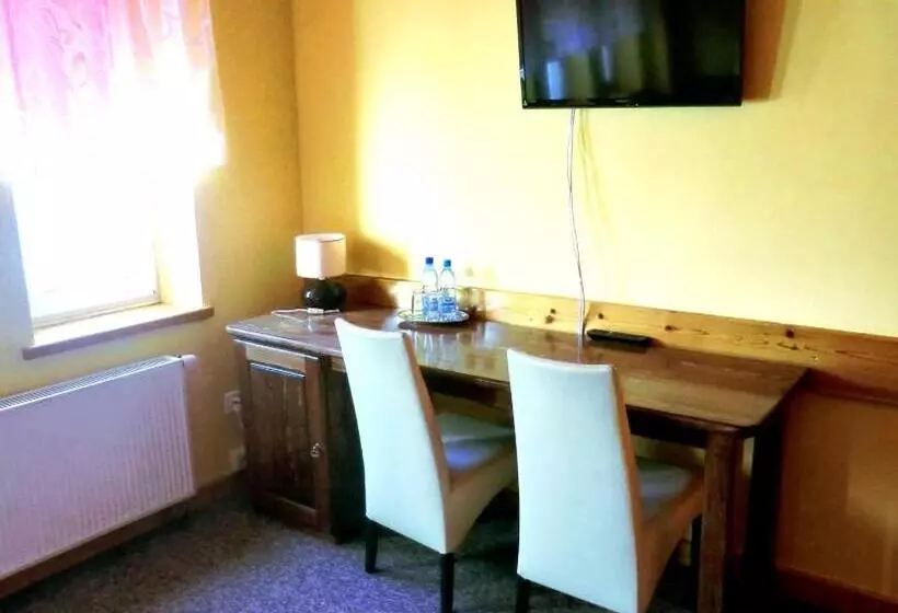 Aamiaismajoitus (B&B) Iskra