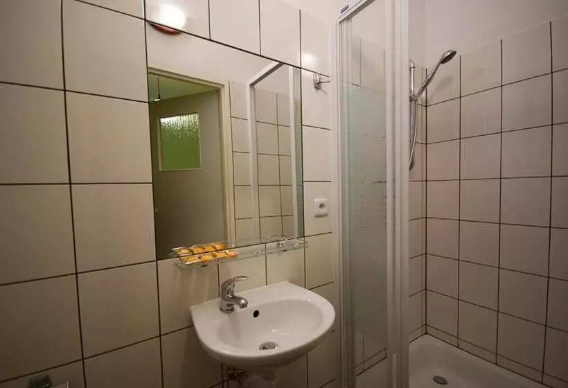 Aamiaismajoitus (B&B) Iskra