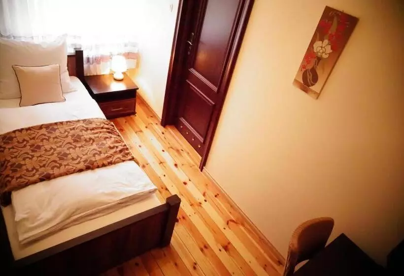 Aamiaismajoitus (B&B) Noclegi U Kawalca