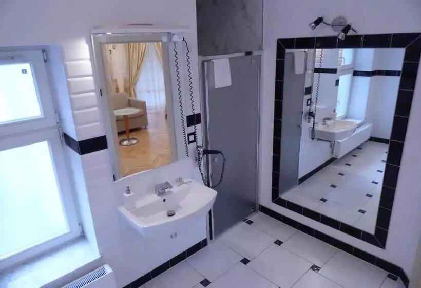 Aamiaismajoitus (B&B) Noclegi U Kawalca