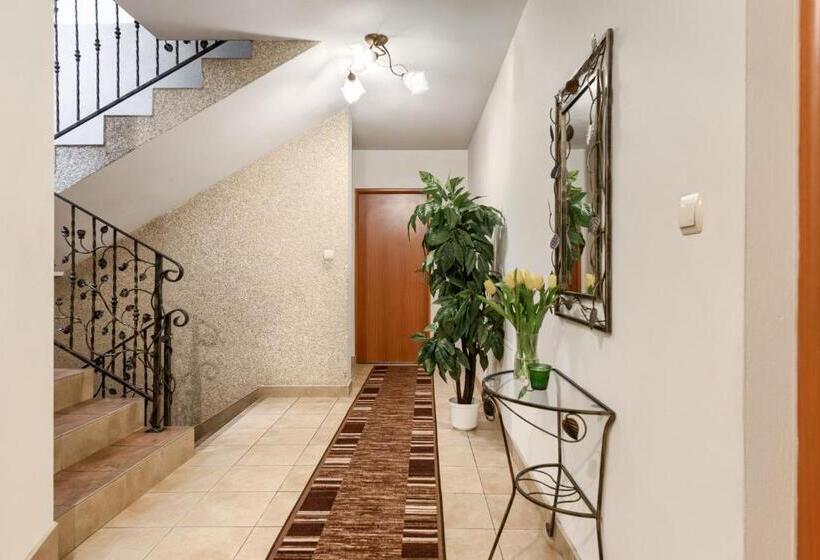 Aamiaismajoitus (B&B) Ośrodek Wypoczynkowy Anna Ila