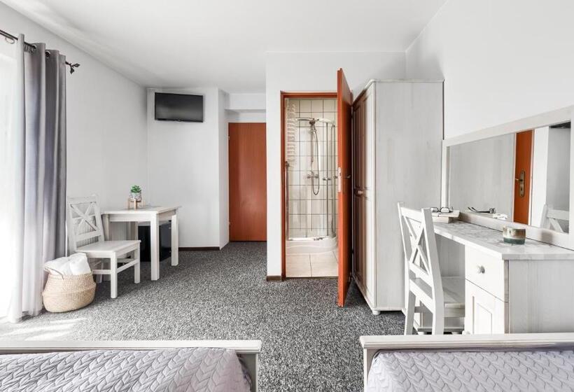 Aamiaismajoitus (B&B) Ośrodek Wypoczynkowy Anna Ila