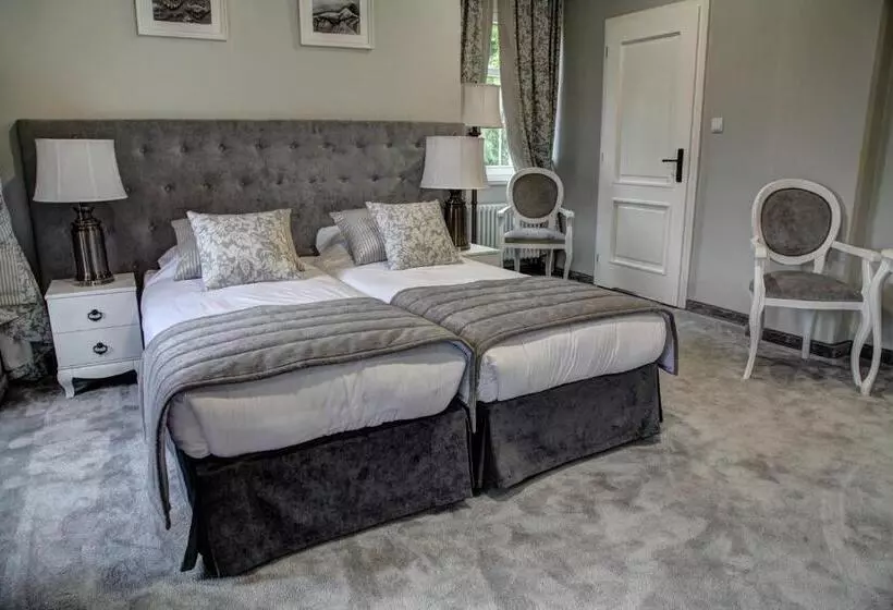 Aamiaismajoitus (B&B) Pałac W Bądzowie