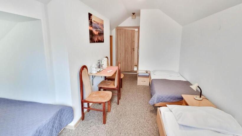 住宿加早餐  Pensjonat Na Górce   Widok Na Jezioro Solińskie I Góry 534 556 639