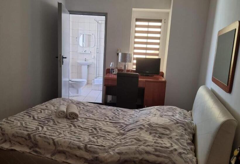 민박 Przy żelaznym Moście