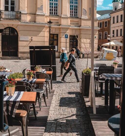 تختخواب و صبحانه Trybunalska